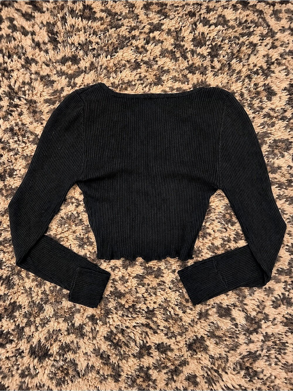 Love Tree Ribbed Gold Snap Crop Top - Picture 7 of 7